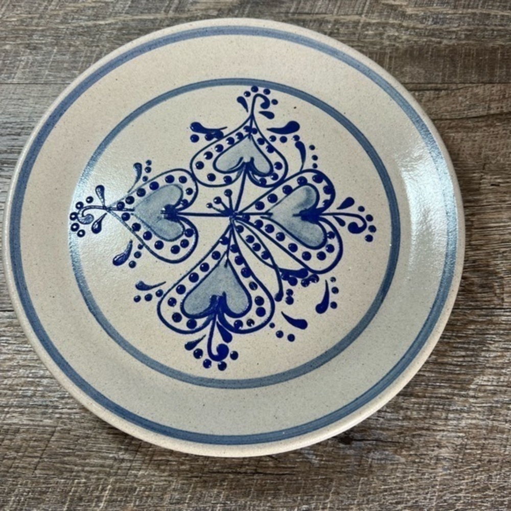 Beaumont Brothers pottery plate Salt-glaze Blue 3 dimensional Heart heavy‎